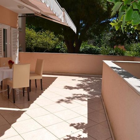 Apartments Monfiorenzo ロヴィニ エクステリア 写真