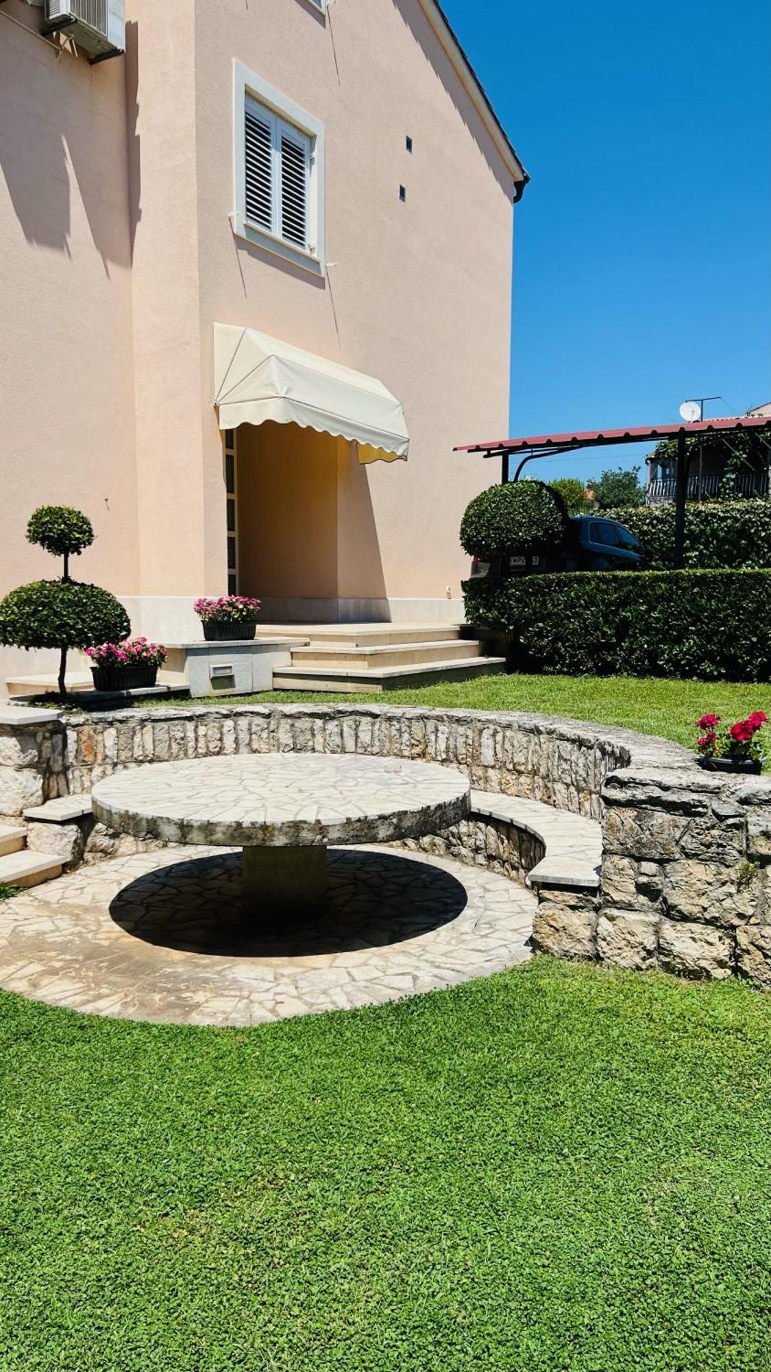 Apartments Monfiorenzo ロヴィニ エクステリア 写真