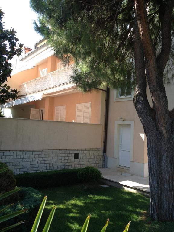 Apartments Monfiorenzo ロヴィニ エクステリア 写真