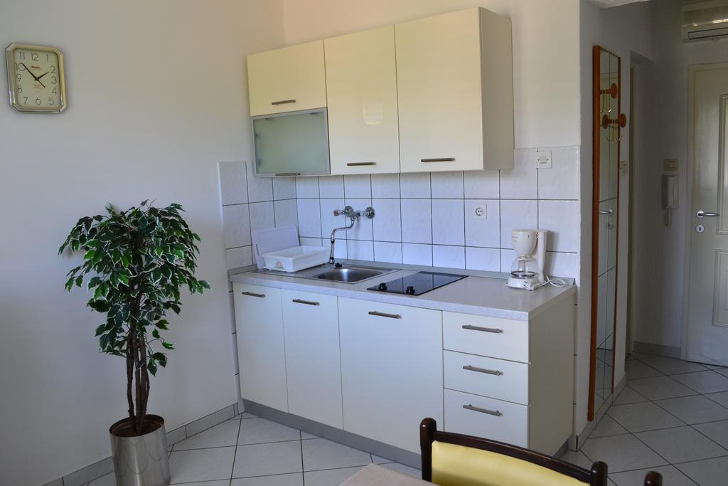 Apartments Monfiorenzo ロヴィニ エクステリア 写真