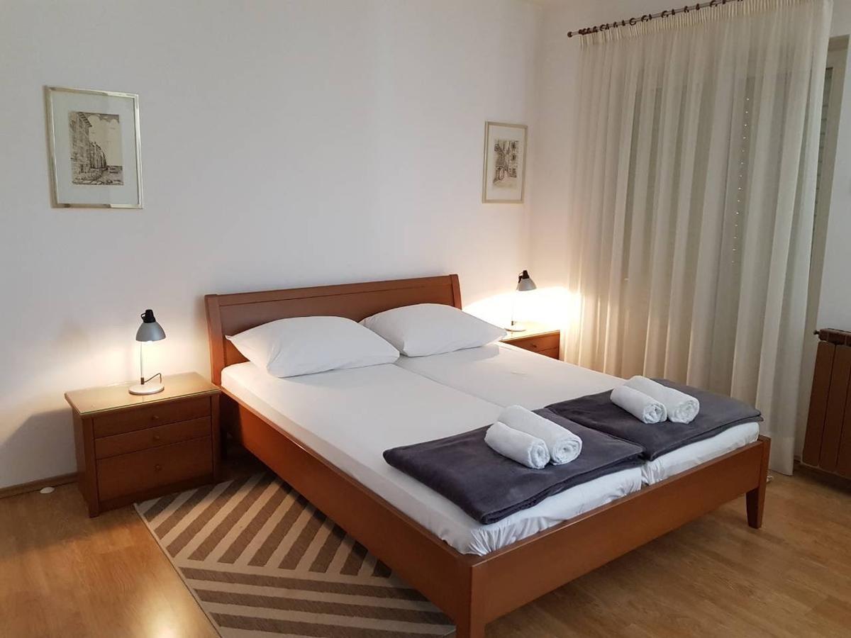 Apartments Monfiorenzo ロヴィニ エクステリア 写真